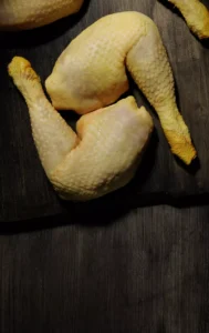 Les Cuisses de poulet jaune