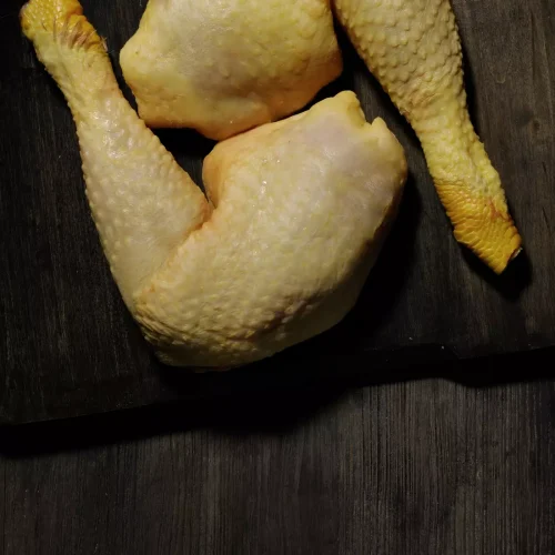 Les Cuisses de poulet jaune